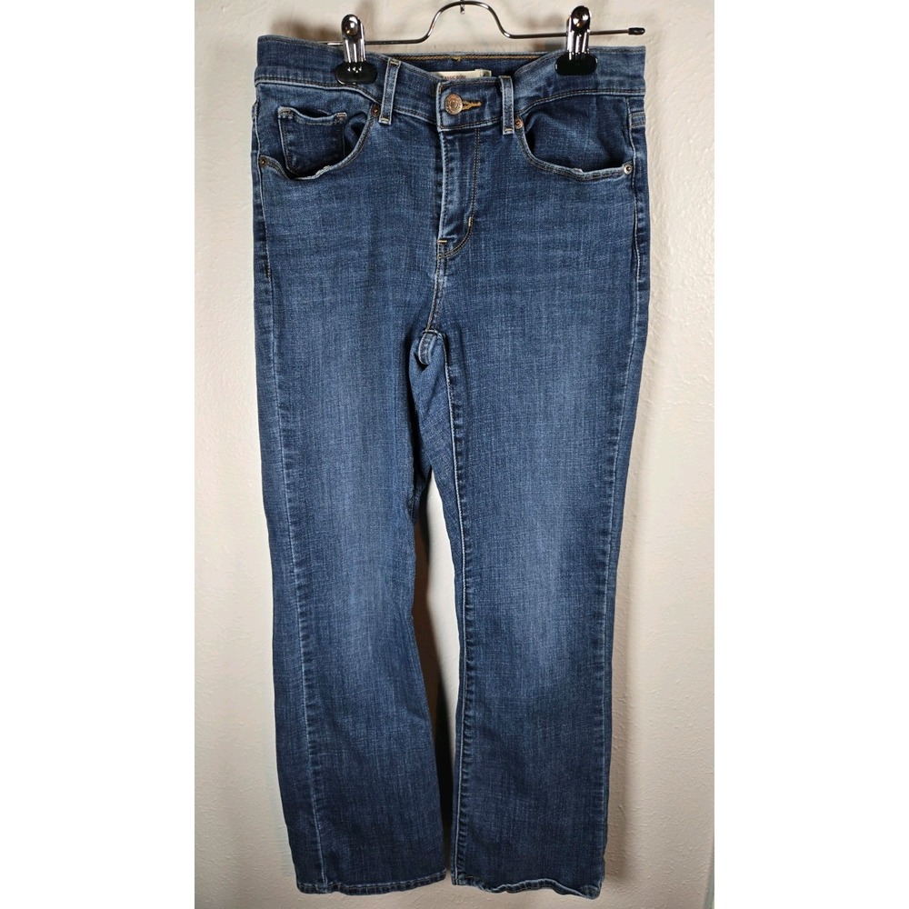 Levi's Women's Classic Boot Jeans, Size 4 (27x30), Mid-Rise, Medium Wash Denim